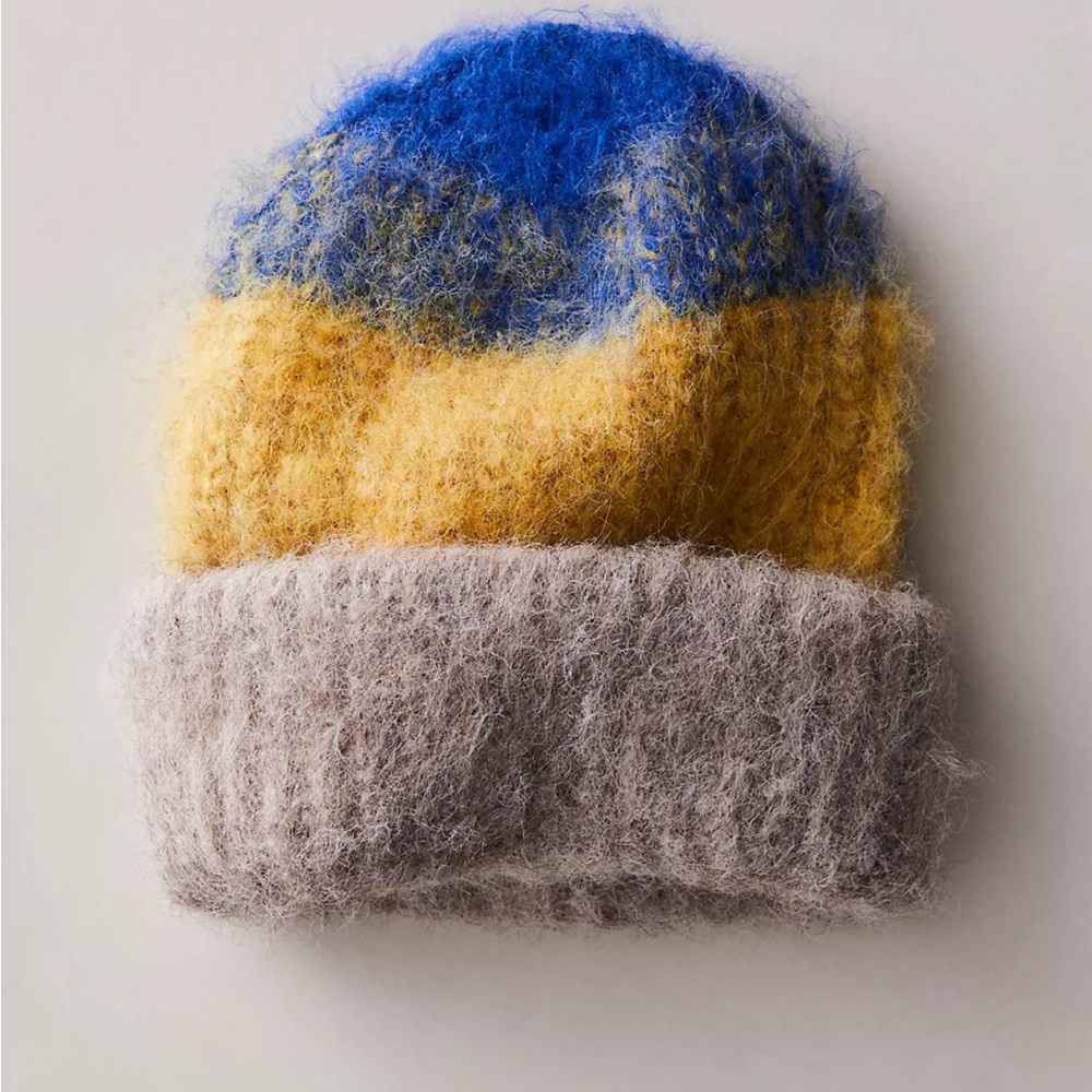 NWT - Free People Icing Beanie - Matcha